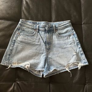 American Eagle Jean mom shorts
